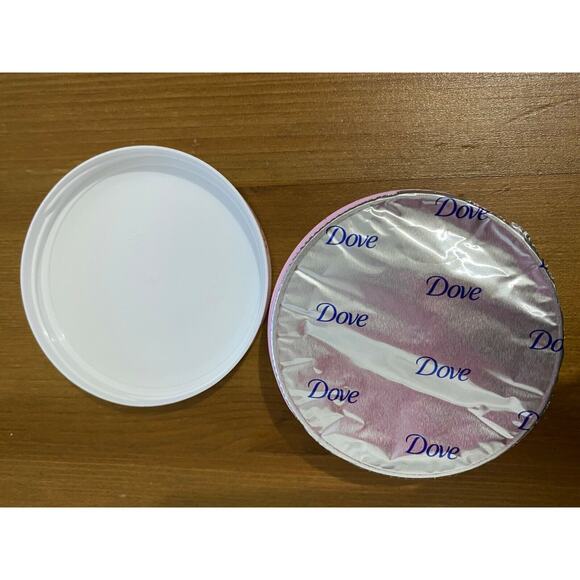 Dove Beauty Cream Creme de beaute NEW 3 tubs Lotion - Picture 5 of 7